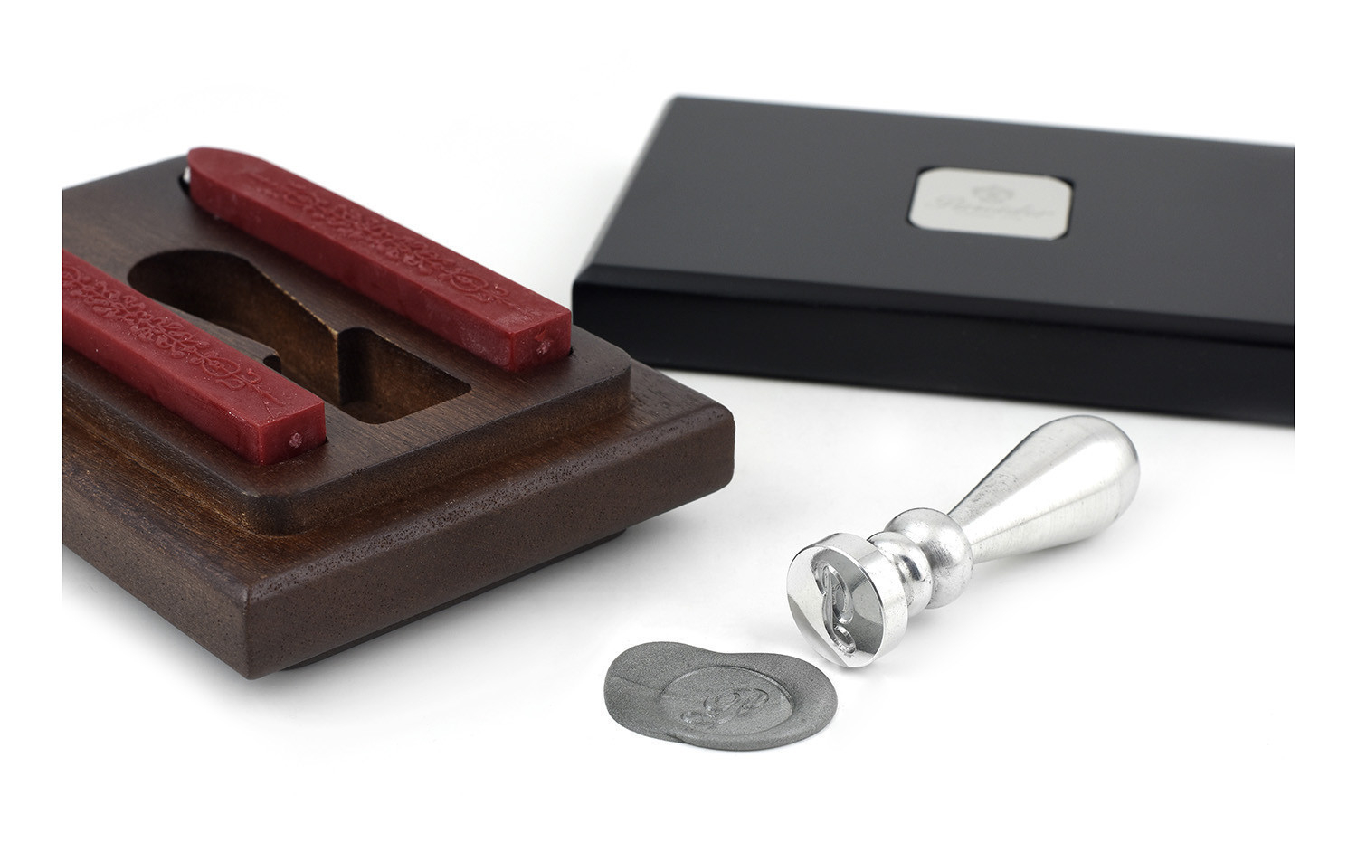 Personalised wax seal stamp with two sealing wax sticks with Pineider wood case